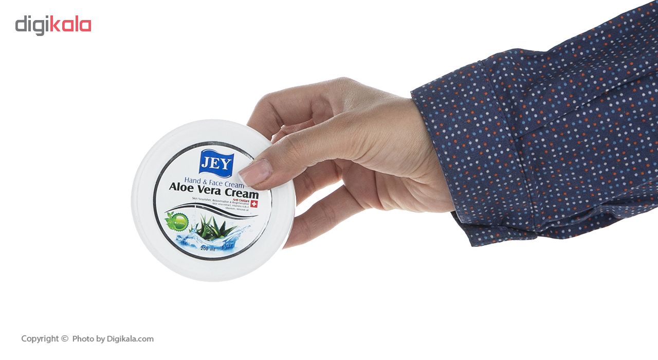 کرم کاسه ای دست و صورت جی مدل عصاره آلوئه ورا حجم 200 میلی لیتر کرم کاسه ای دست و صورت جی مدل عصاره آلوئه ورا حجم 200 میلی لیتر