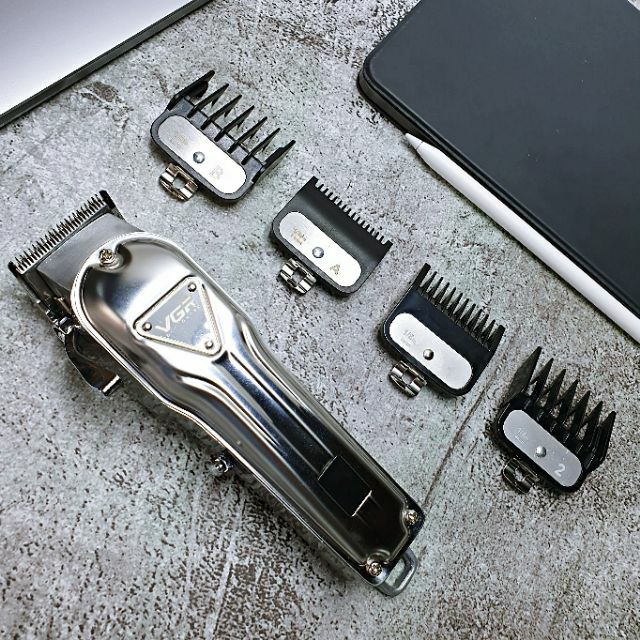 ماشین اصلاح موی سر و صورت وی جی ار مدل VGR V-140 ماشین اصلاح موی سر و صورت وی جی ار مدل VGR V-140